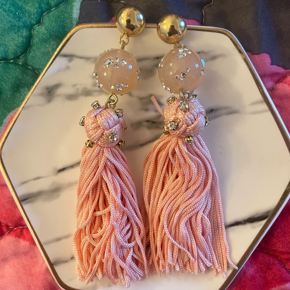 ✨SOLD✨ J Crew Pink Tassle Earrings - Picture 3 of 6